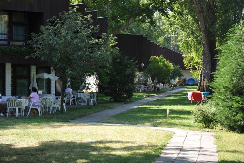 Hotel Melis Balatonlelle Eksteriør billede